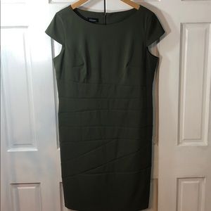 B Design Bandage Style Dress size 18